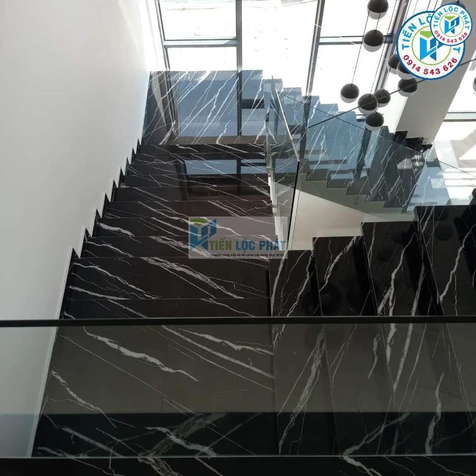 đá cầu thang 