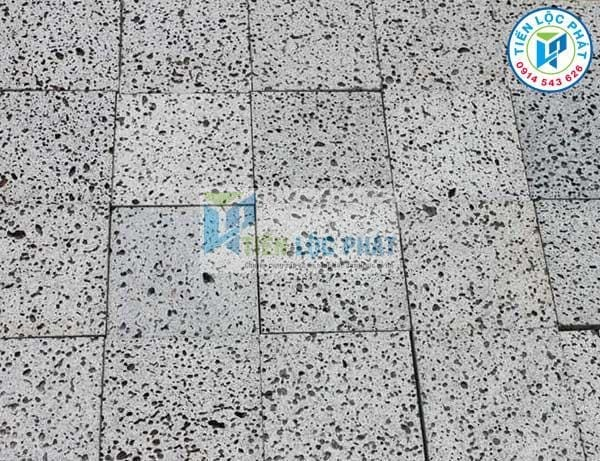 một số loại đá lát sân vườn chống trơn