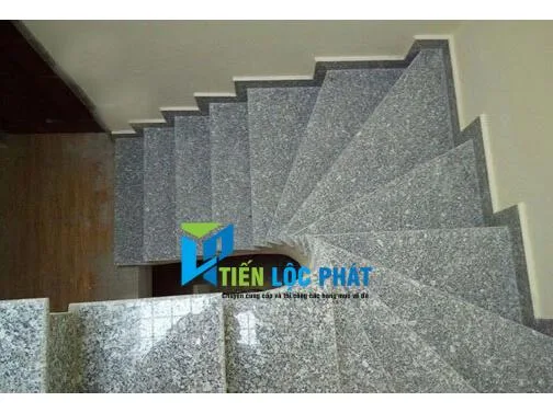 Trắng suối lau cầu thang
