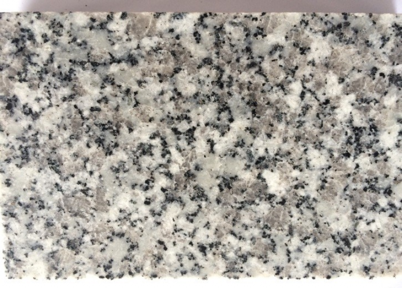 đá sân vườn trắng suối lai loại 1