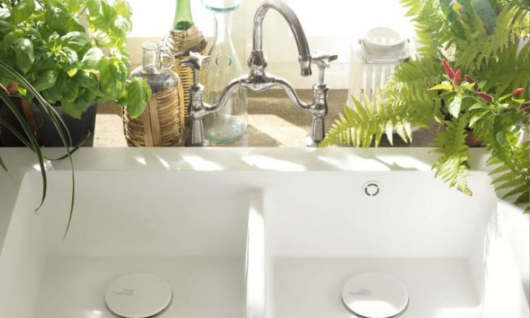 bồn rửa chén bằng đá nhân tạo