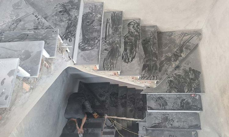 đá ốp cầu thang