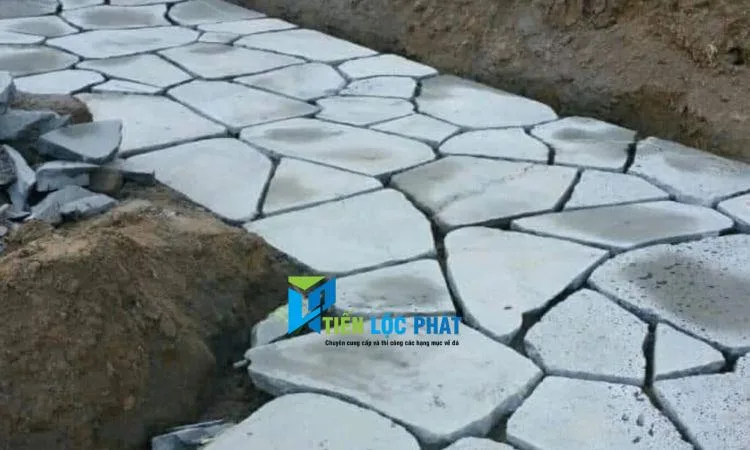 Ứng dụng của đá tự nhiên lát sân vườn