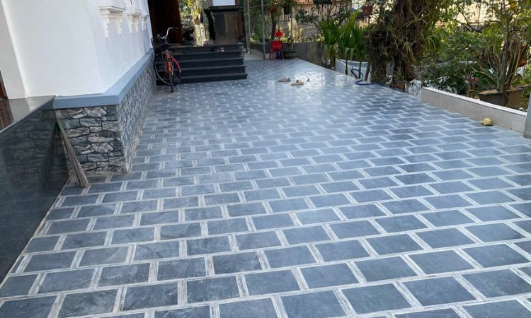 Ứng dụng của đá xanh trong lát sân vườn