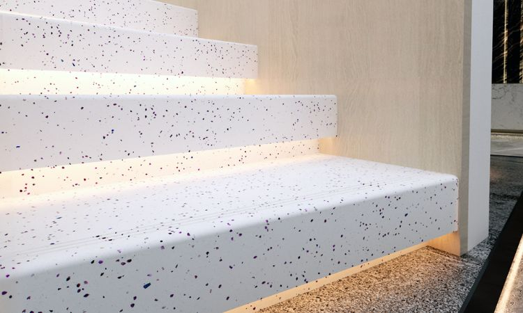 Các bước làm sạch cầu thang đá mài