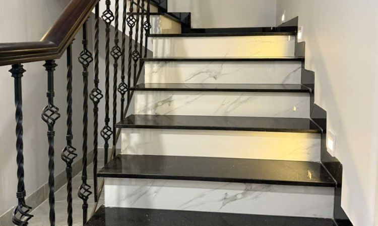 ốp cầu thang đá sân vườn 