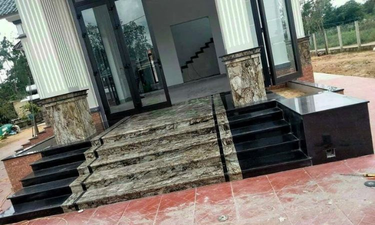 ốp đá bậc thang