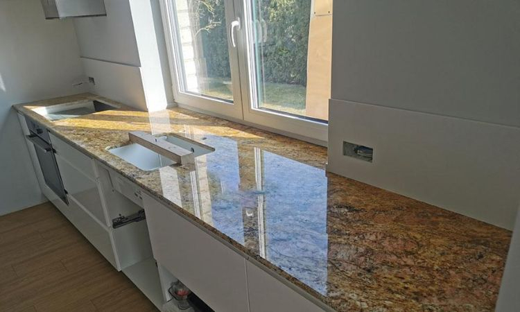 Đá Granite Vàng Hoàng Gia