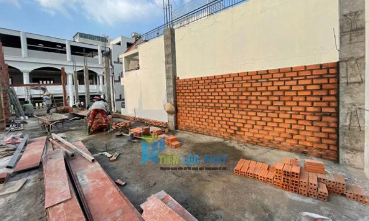 gạch trong xây dựng