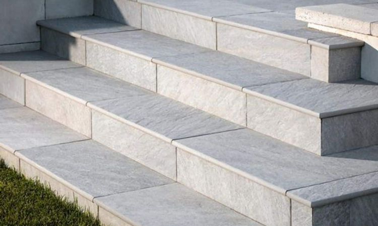 thềm nhà 4 bậc có tốt không?