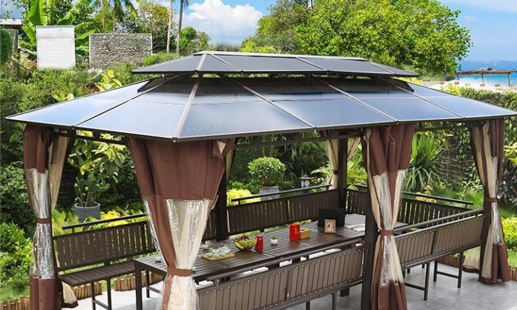 Sân vườn có khu vực BBQ ngoài trời