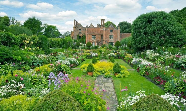 Sân vườn cottage Châu Âu