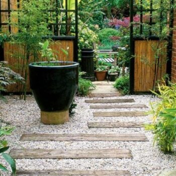 Trang trí sân vườn bằng sỏi