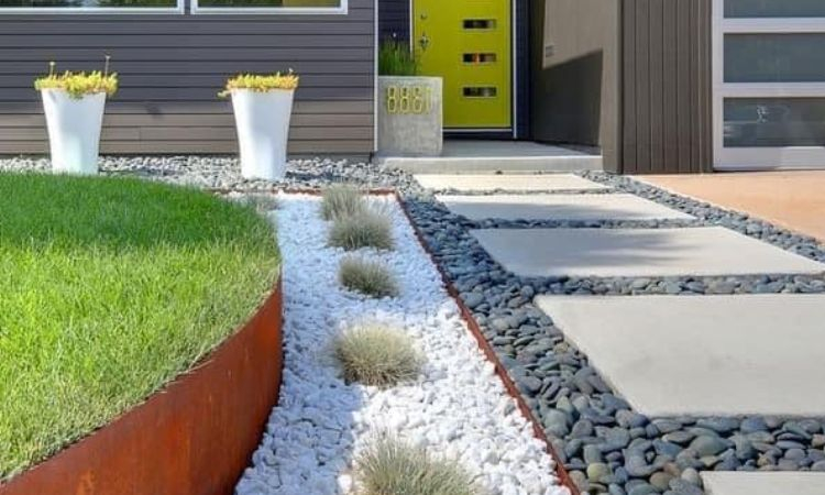 trang trí sân vườn bằng sỏi